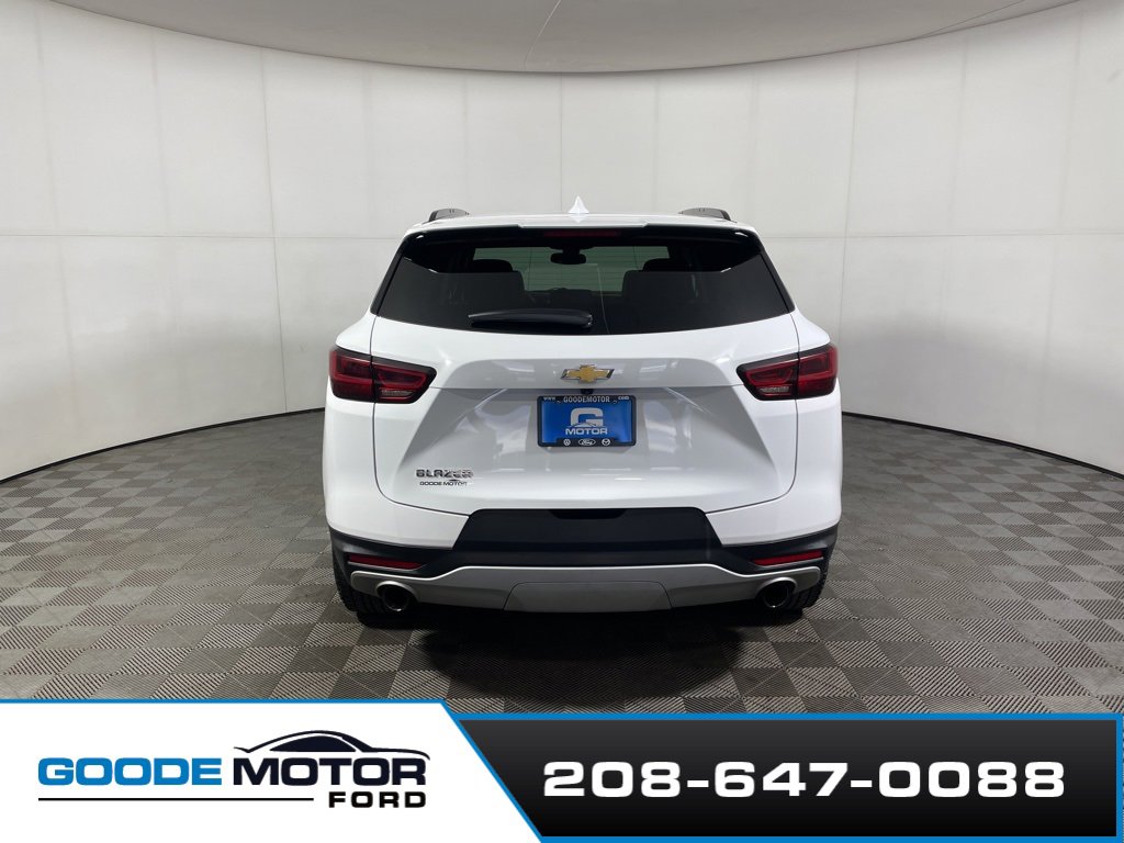 Used 2023 Chevrolet Blazer LT image 6