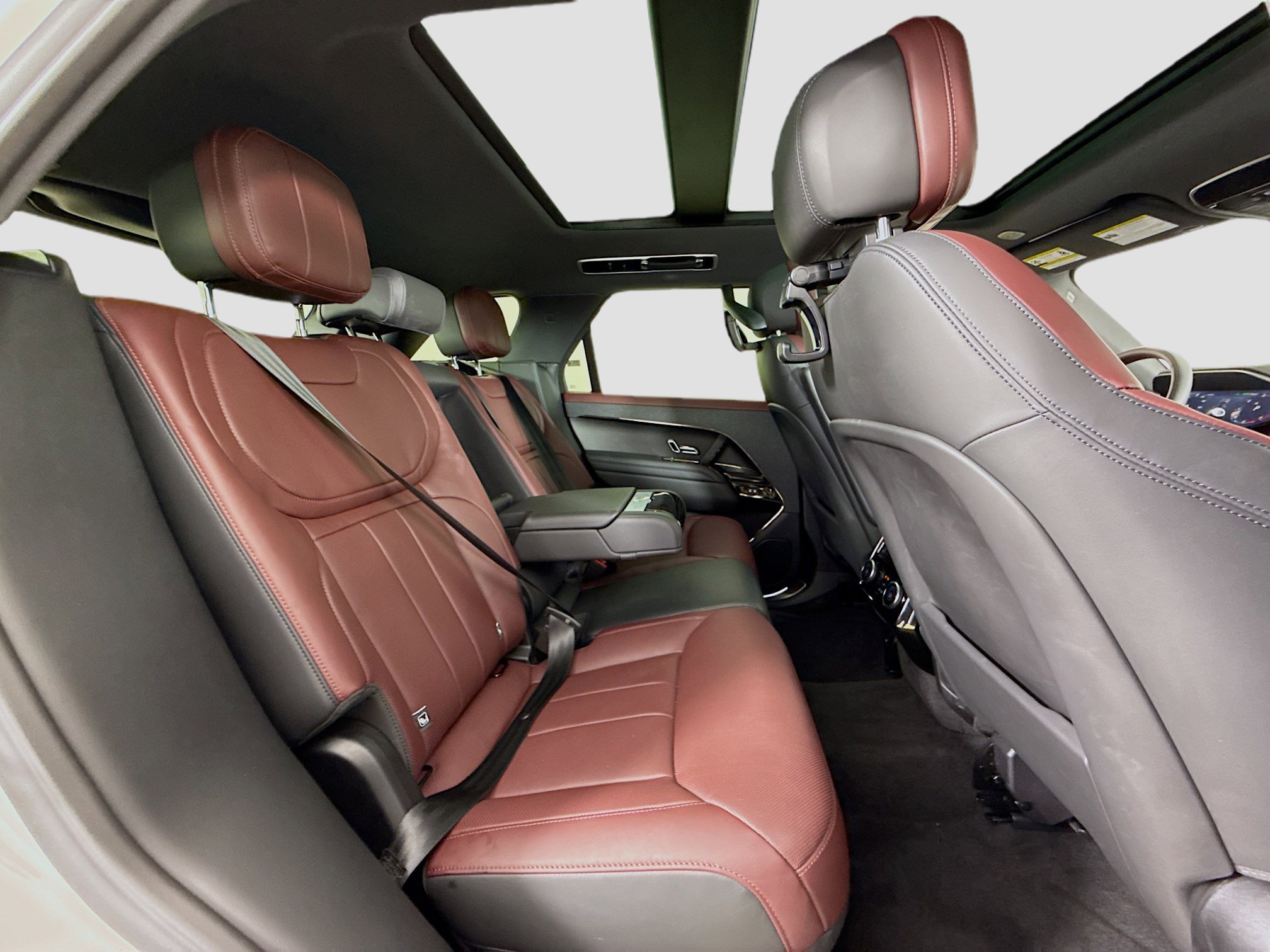 Used 2025 Land Rover Range Rover Sport Dynamic SE image 29