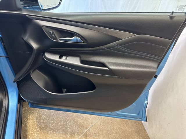 Certified 2025 Buick Envista Sport Touring FWD image 25