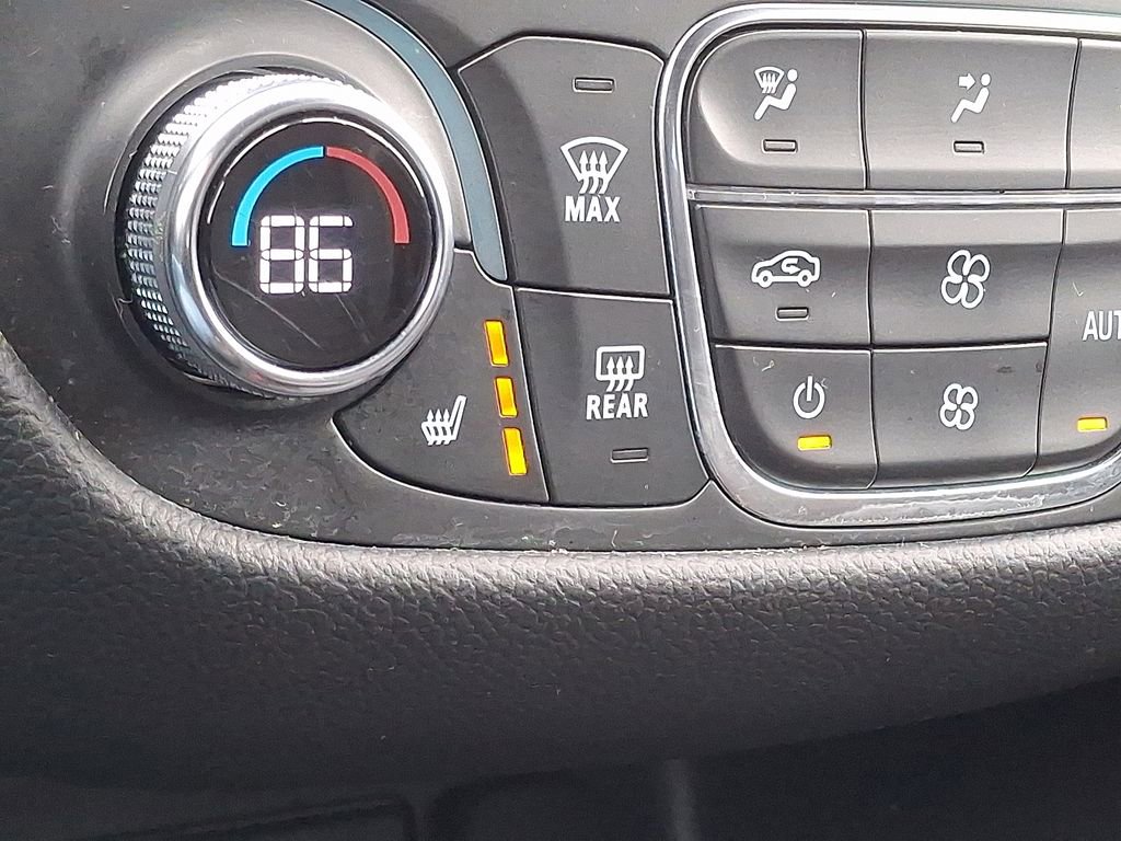 Used 2022 Chevrolet Equinox RS image 24