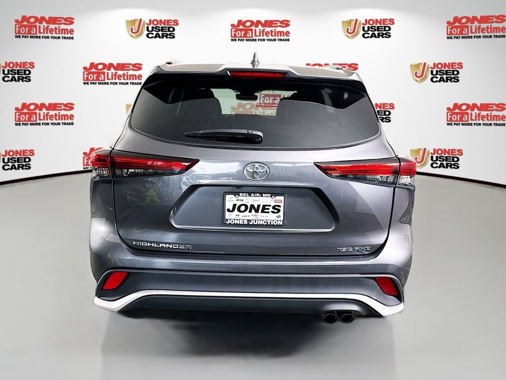 Used 2023 Toyota Highlander XSE AWD/4WD image 16