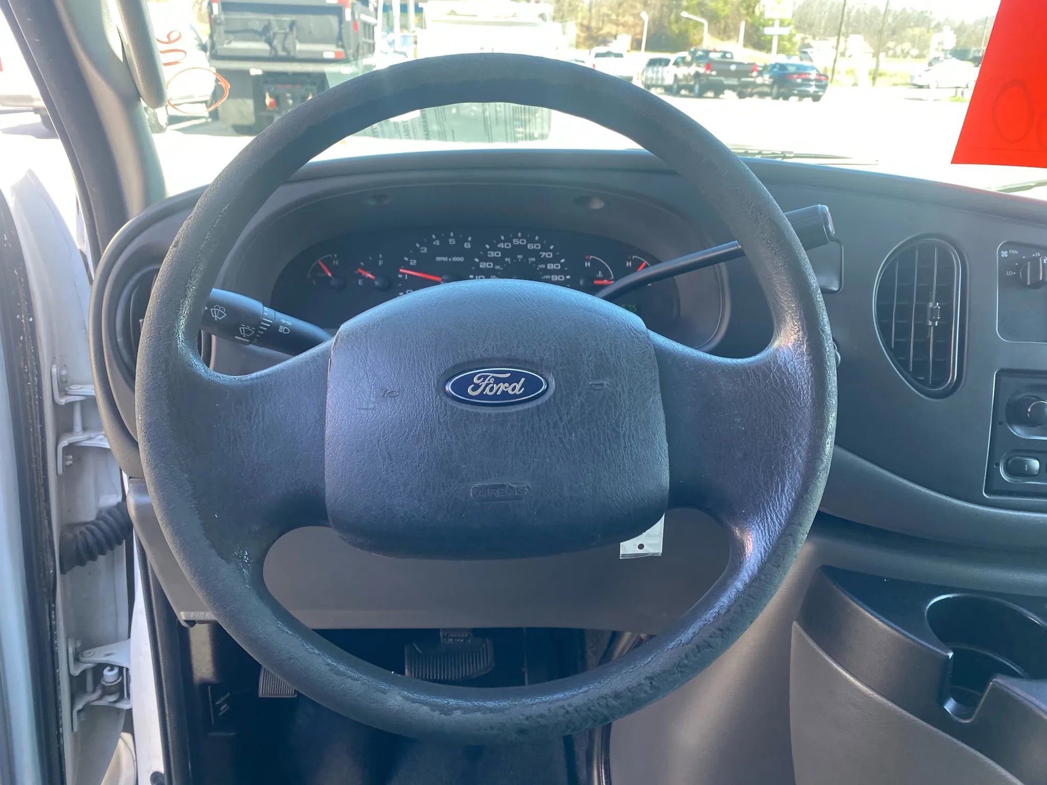 Used 2007 Ford E-250 and Econoline 250 RWD image 10