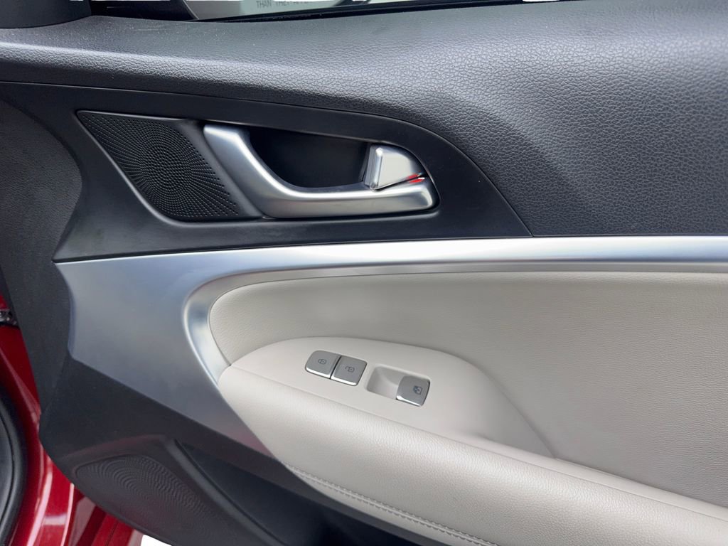 Used 2023 Genesis G70 2.0T image 50