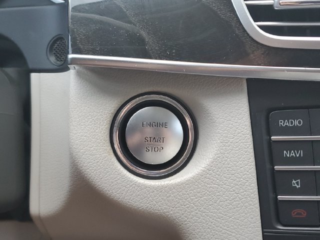Used 2016 Mercedes-Benz E 350 Sedan image 30