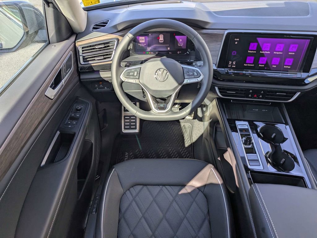 New 2026 Volkswagen Atlas SEL Premium R-Line image 18