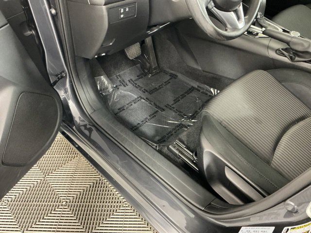 Used 2016 MAZDA MAZDA3 i Sport w/ Preferred Equipment Package FWD image 15