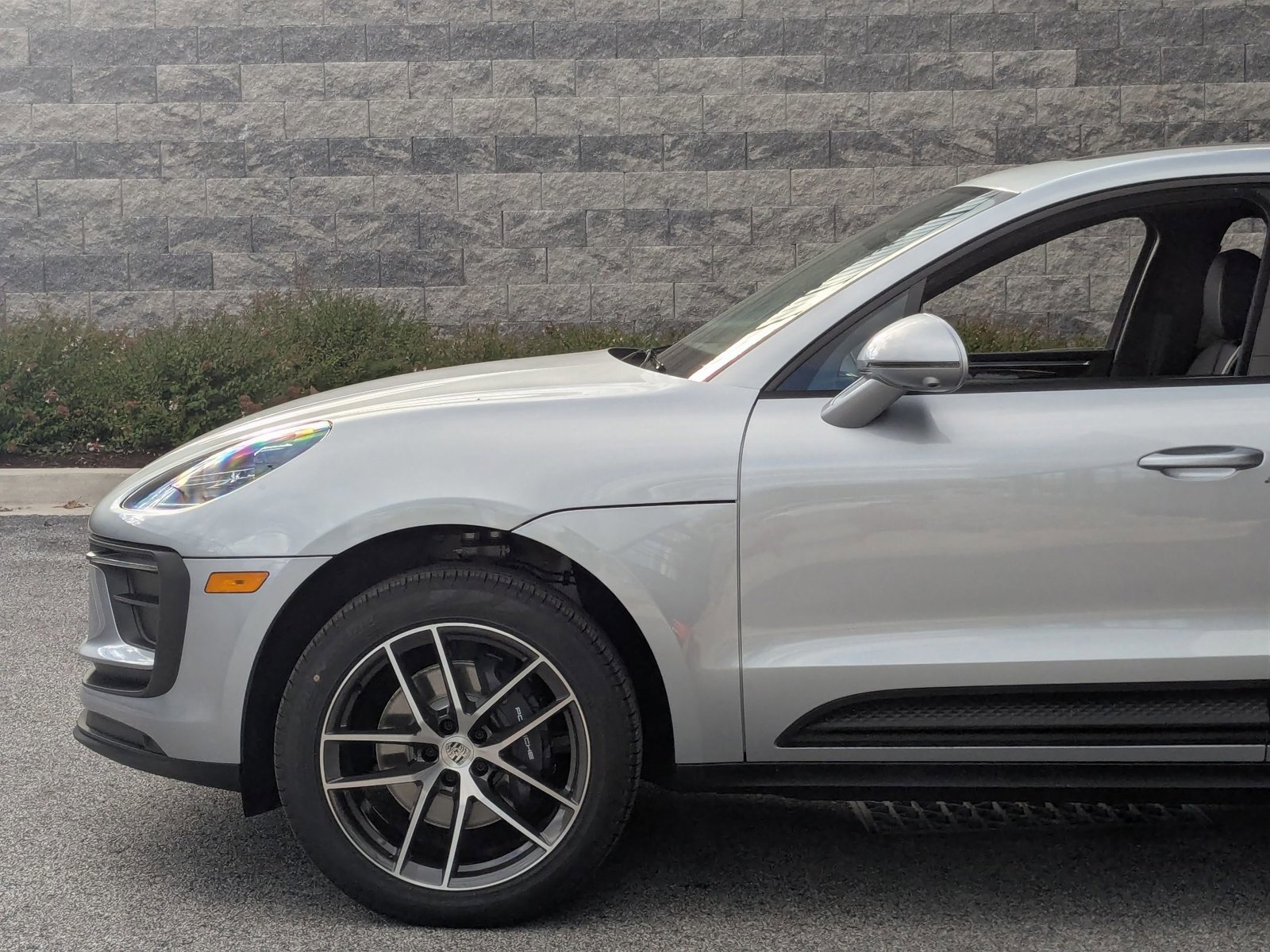 New 2026 Porsche Macan image 11