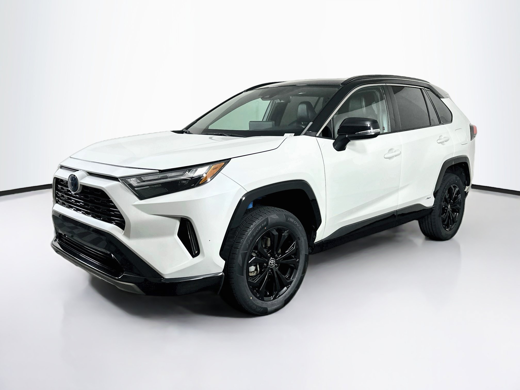 Used 2023 Toyota RAV4 XSE w/ XSE Grade Weather Package AWD/4WD image 3
