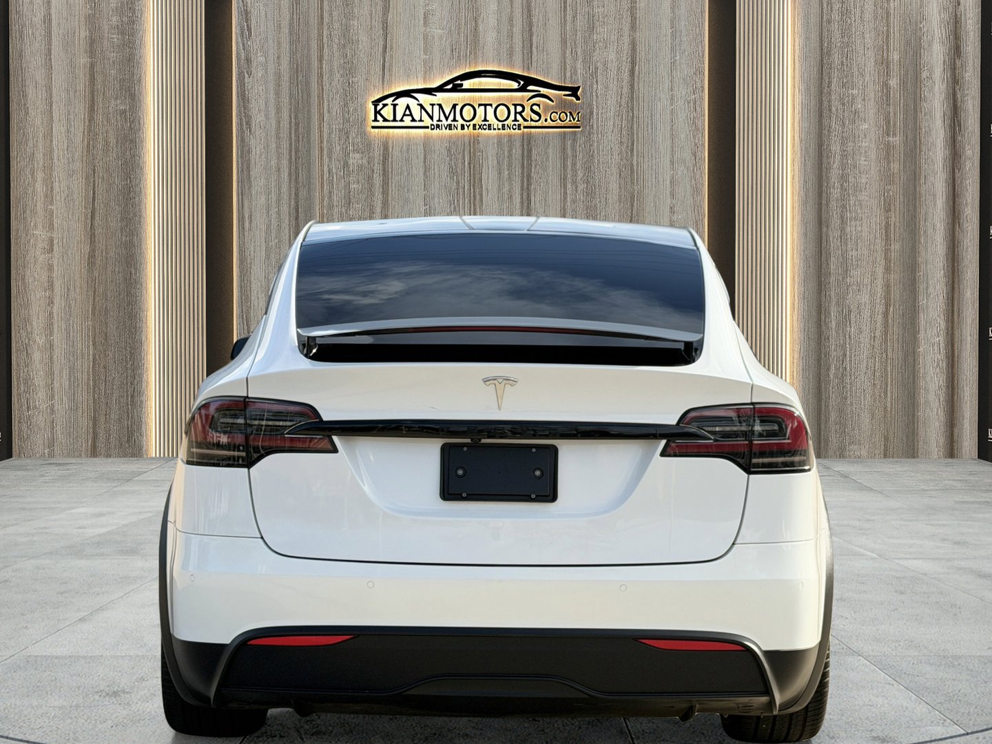Used 2023 Tesla Model X image 12