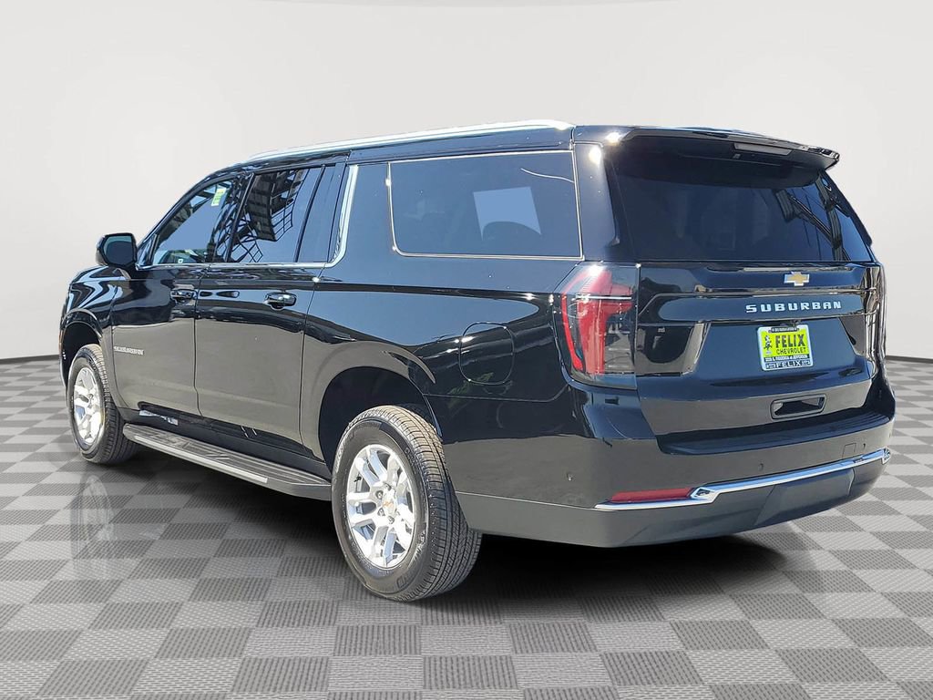 New 2026 Chevrolet Suburban LS image 4
