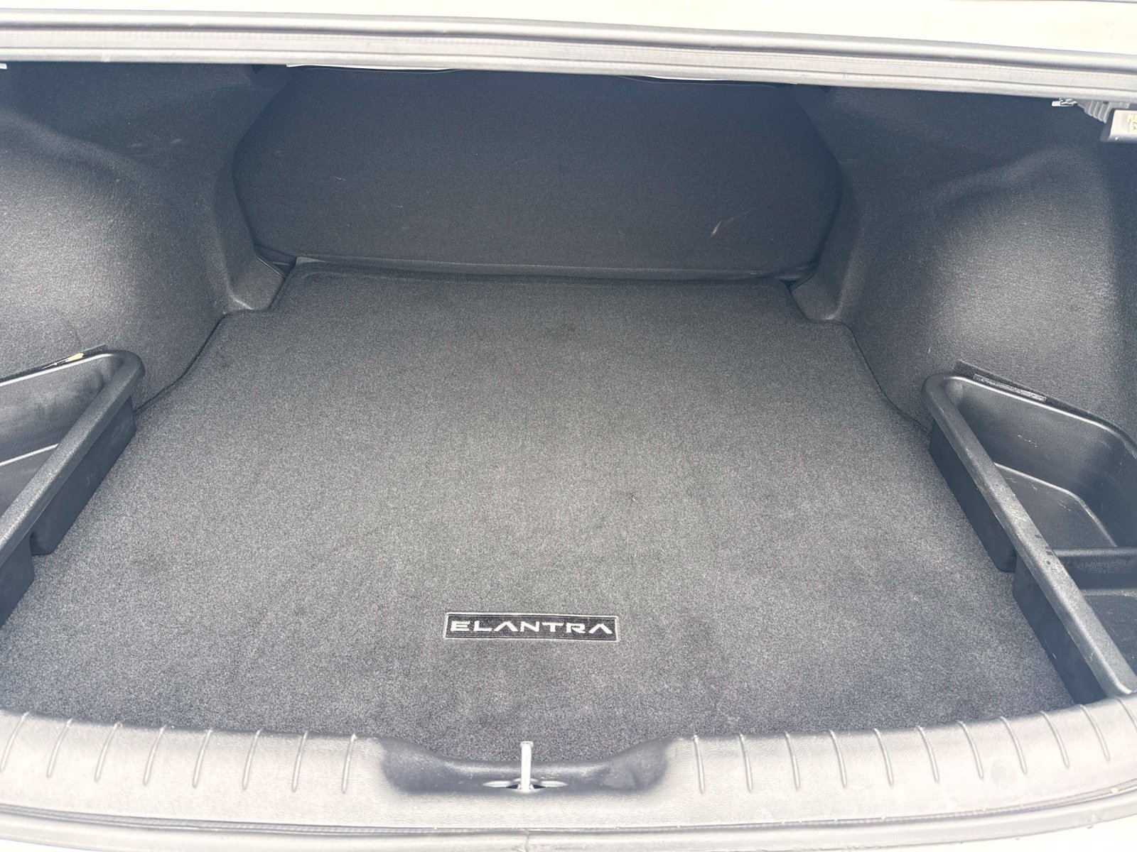 Used 2025 Hyundai Elantra Sport w/ Cargo Package FWD image 7