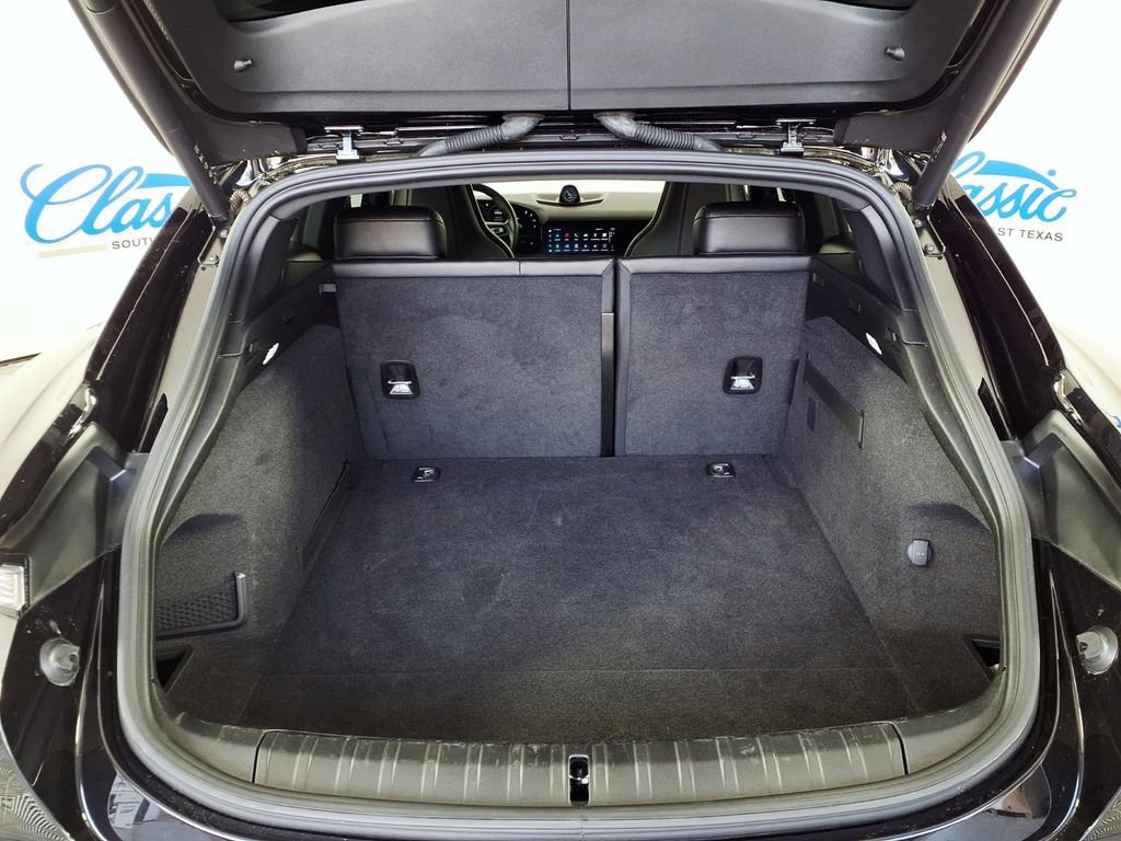 Used 2023 Porsche Taycan 4 Cross Turismo image 10