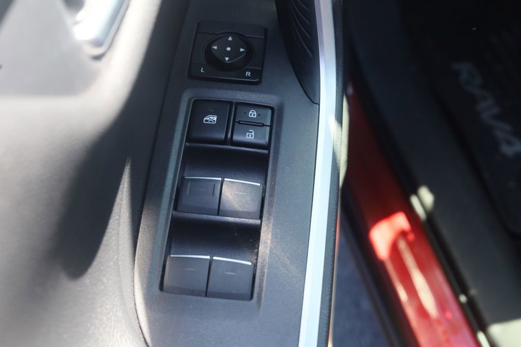 Used 2024 Toyota RAV4 XSE w/ Weather Package AWD/4WD image 27