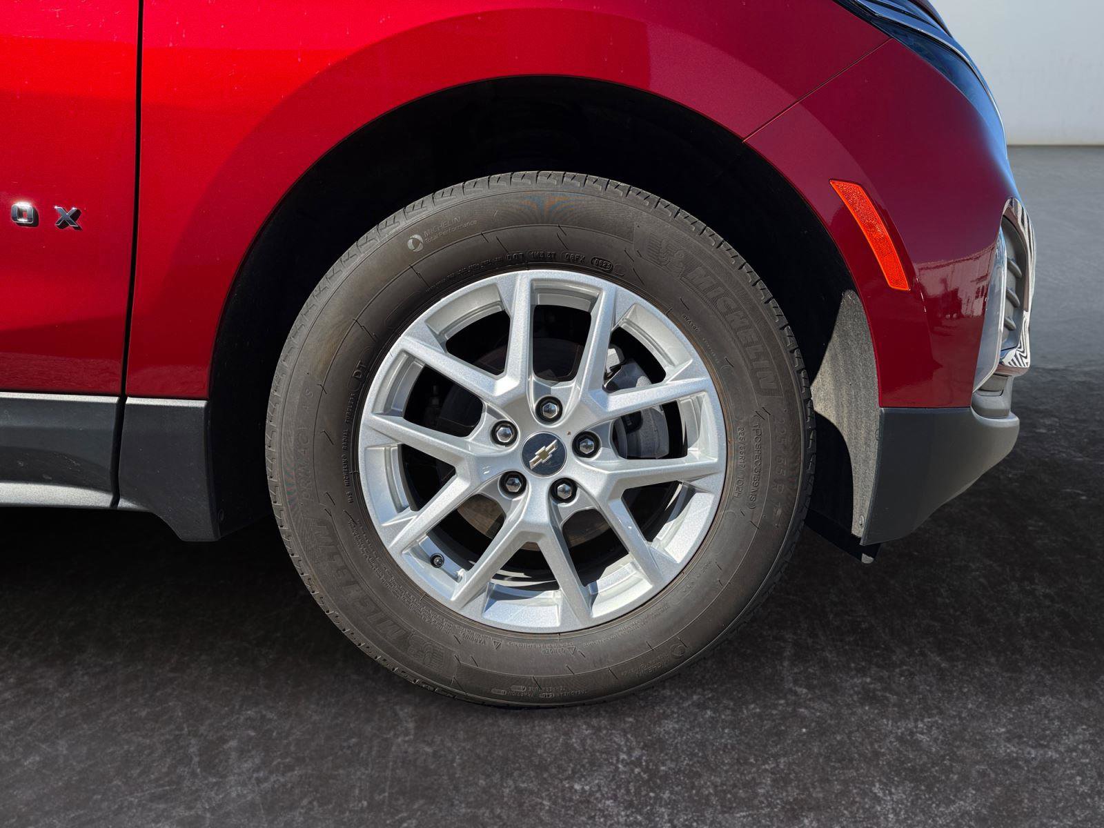 Used 2023 Chevrolet Equinox LT image 27