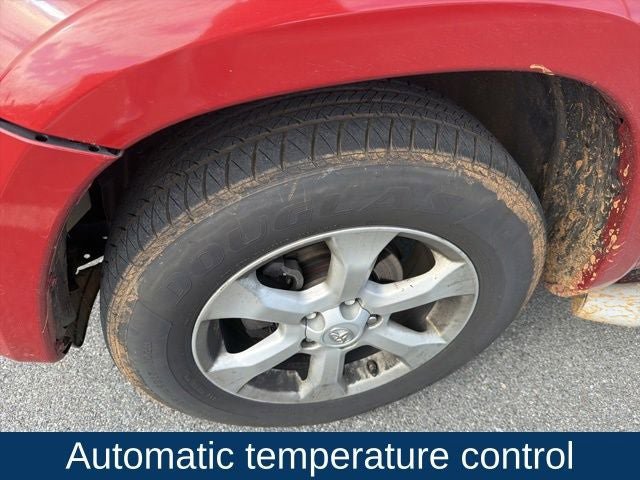 Used 2011 Toyota RAV4 Limited AWD/4WD image 5