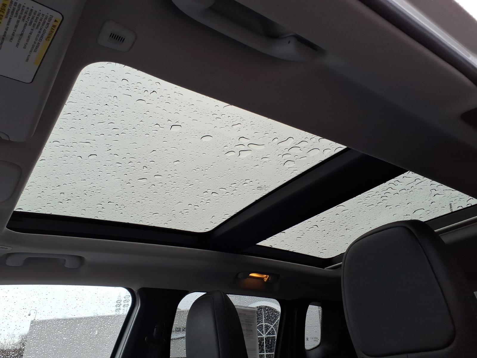 Certified 2021 Jeep Renegade Limited w/ Sun & Sound Group image 12