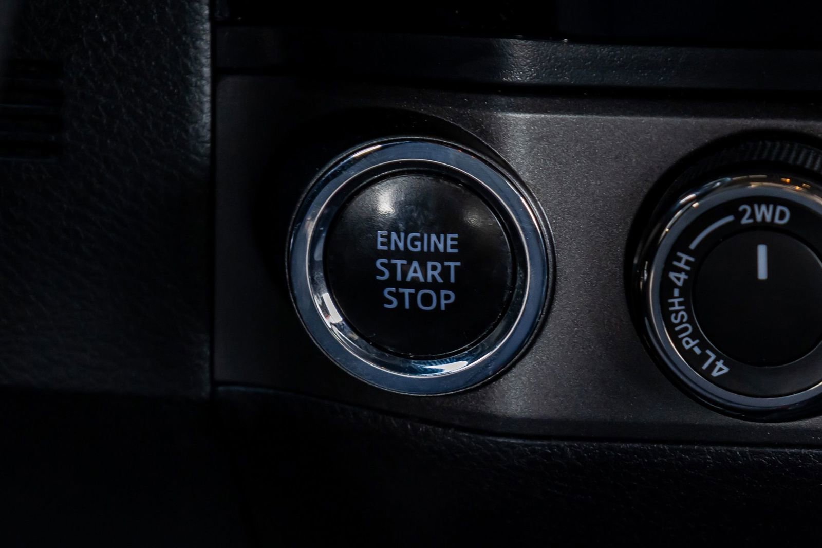 Used 2018 Toyota Tacoma TRD Off-Road w/ Technology Package image 21