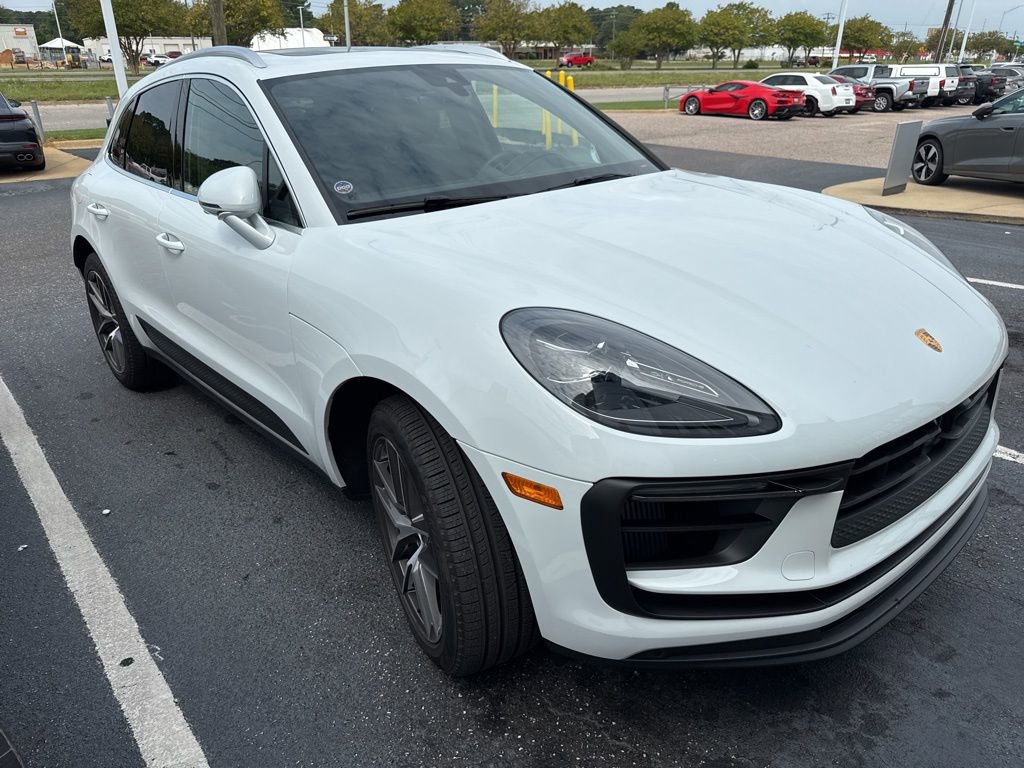 Used 2024 Porsche Macan S image 2