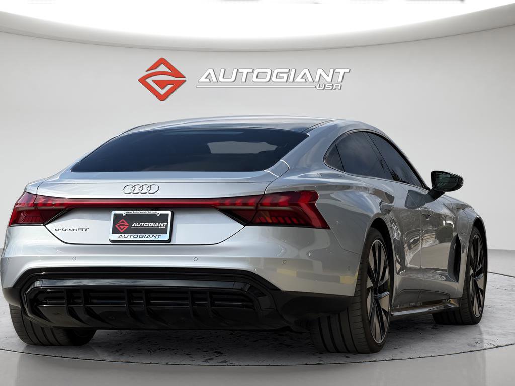 Used 2022 Audi e-tron GT Prestige image 11