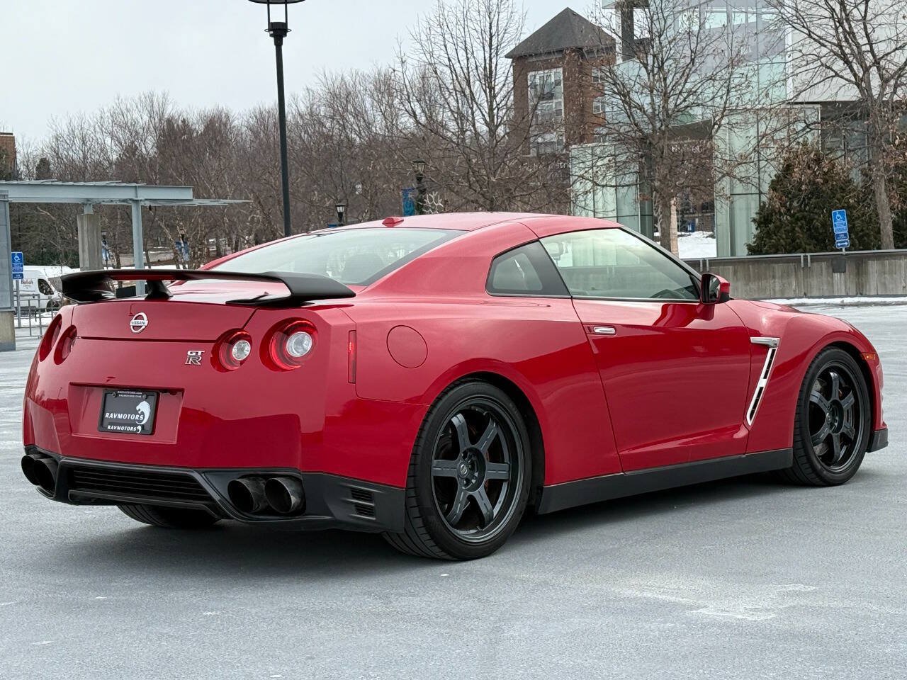 Used 2015 Nissan GT-R Black Edition AWD/4WD image 12