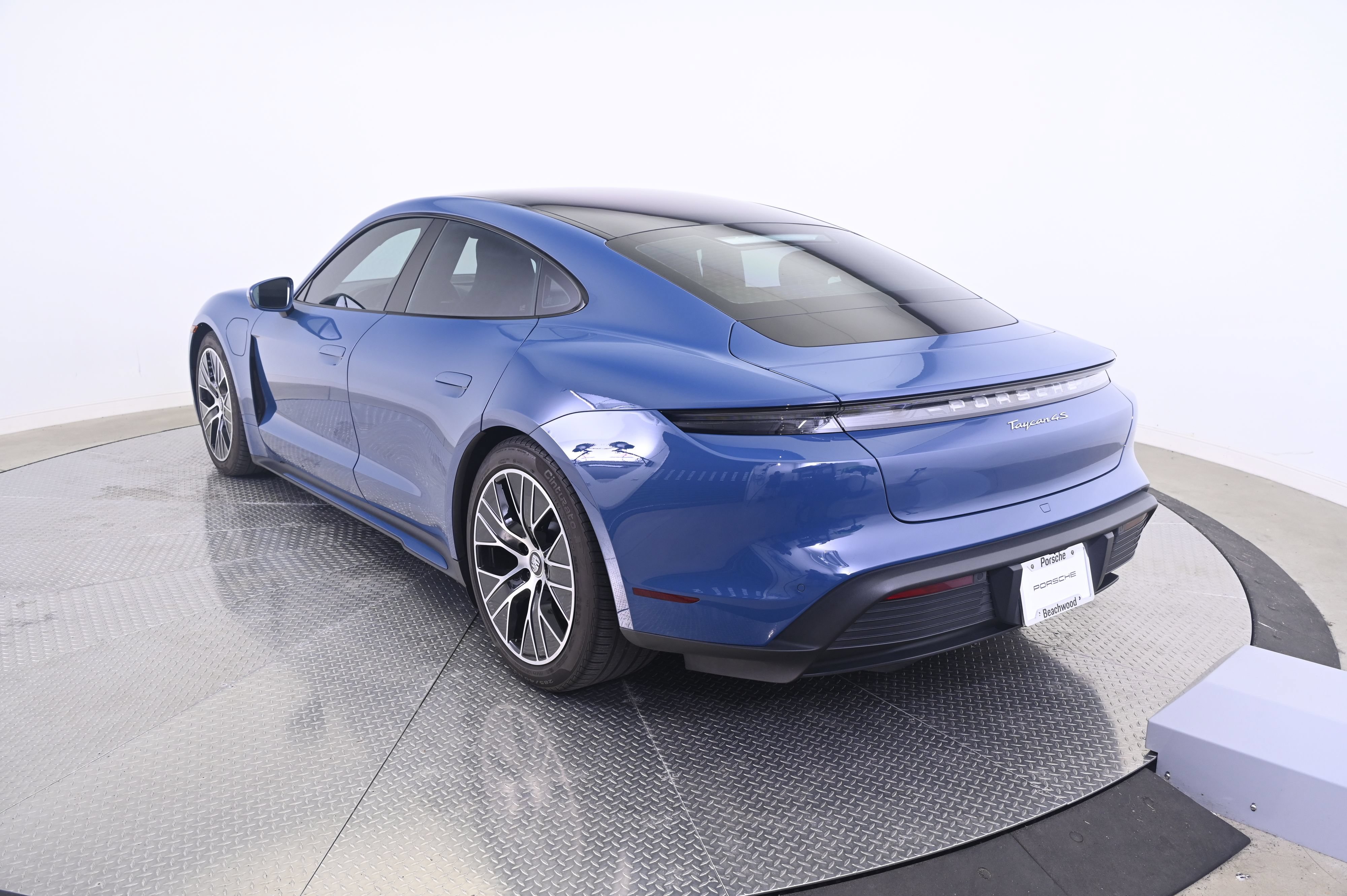 Certified 2023 Porsche Taycan 4S AWD/4WD image 3