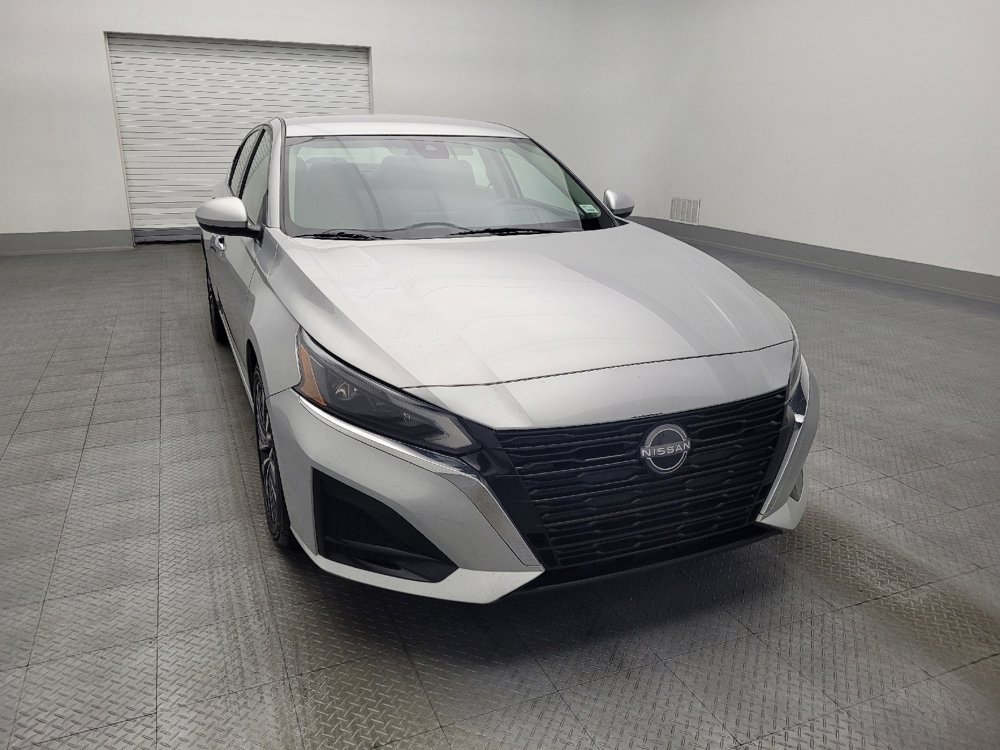 Used 2023 Nissan Altima 2.5 SV image 14