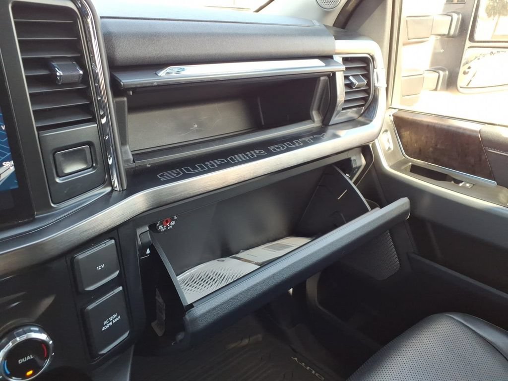 Used 2024 Ford F250 Lariat w/ Lariat Ultimate Package AWD/4WD image 33