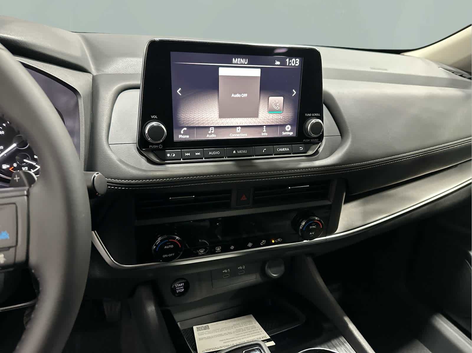 Used 2025 Nissan Rogue SV image 11