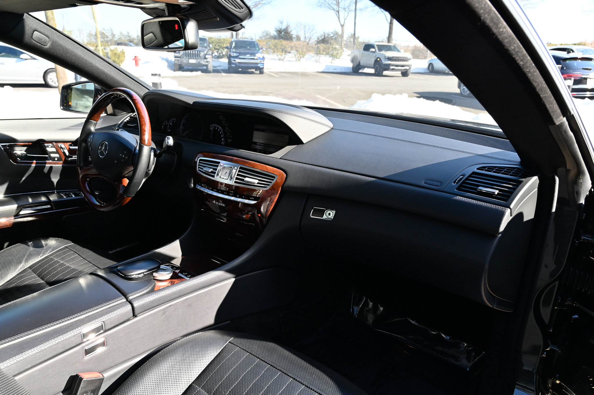 Used 2013 Mercedes-Benz CL 550 4MATIC image 40