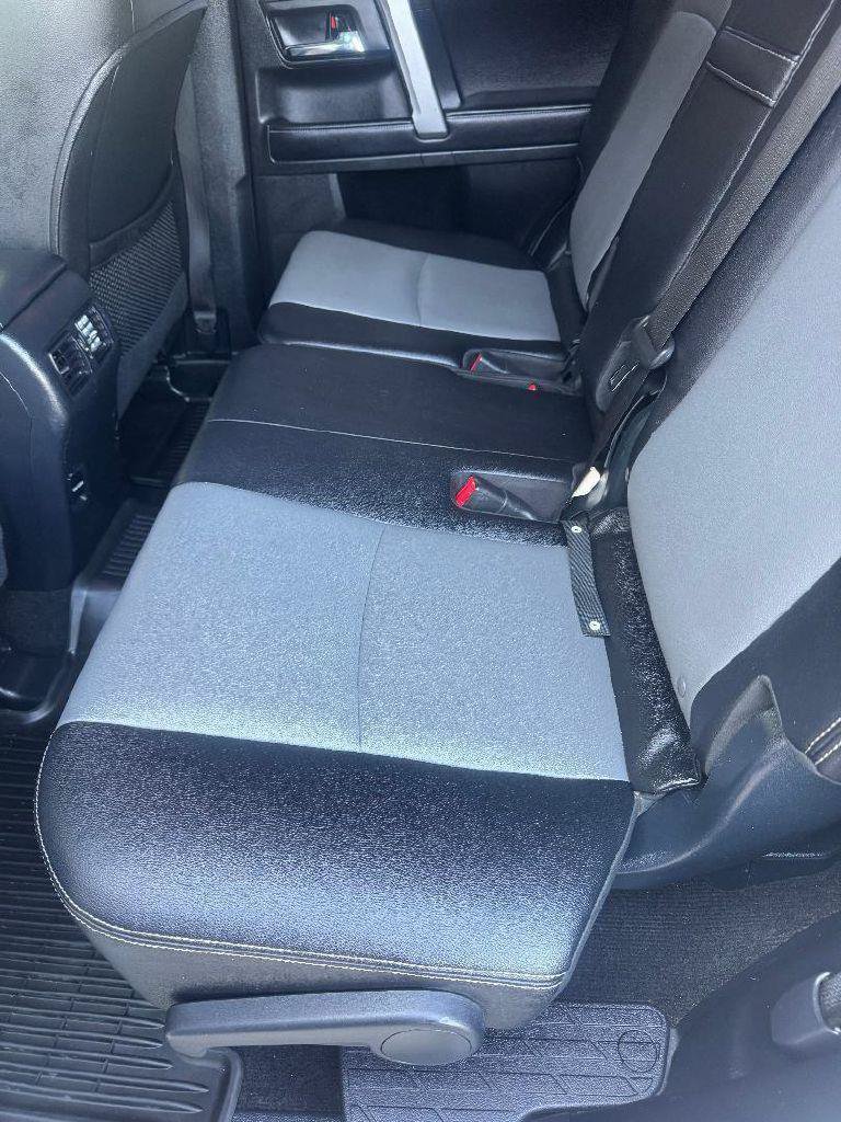 Used 2018 Toyota 4Runner SR5 Premium AWD/4WD image 33