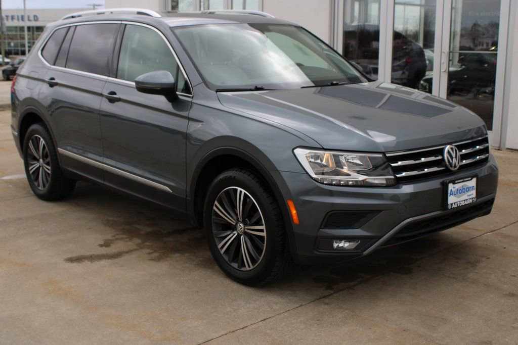 Used 2018 Volkswagen Tiguan SEL image 1
