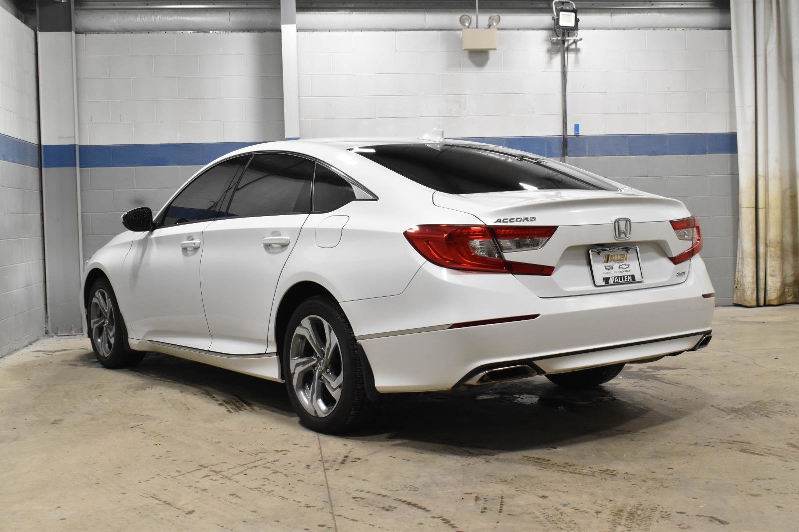 Used 2018 Honda Accord EX-L image 23