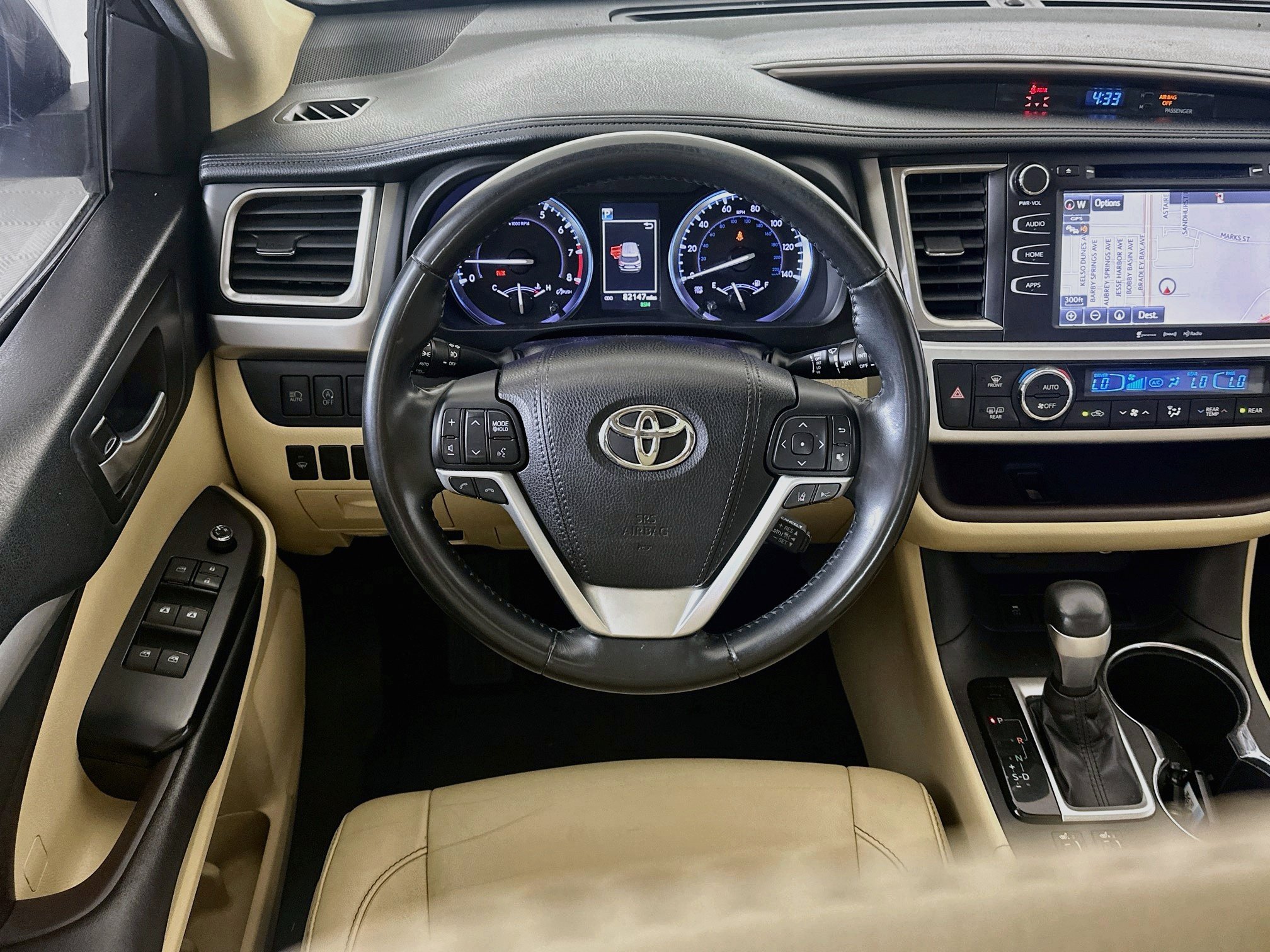 Used 2018 Toyota Highlander XLE FWD image 18