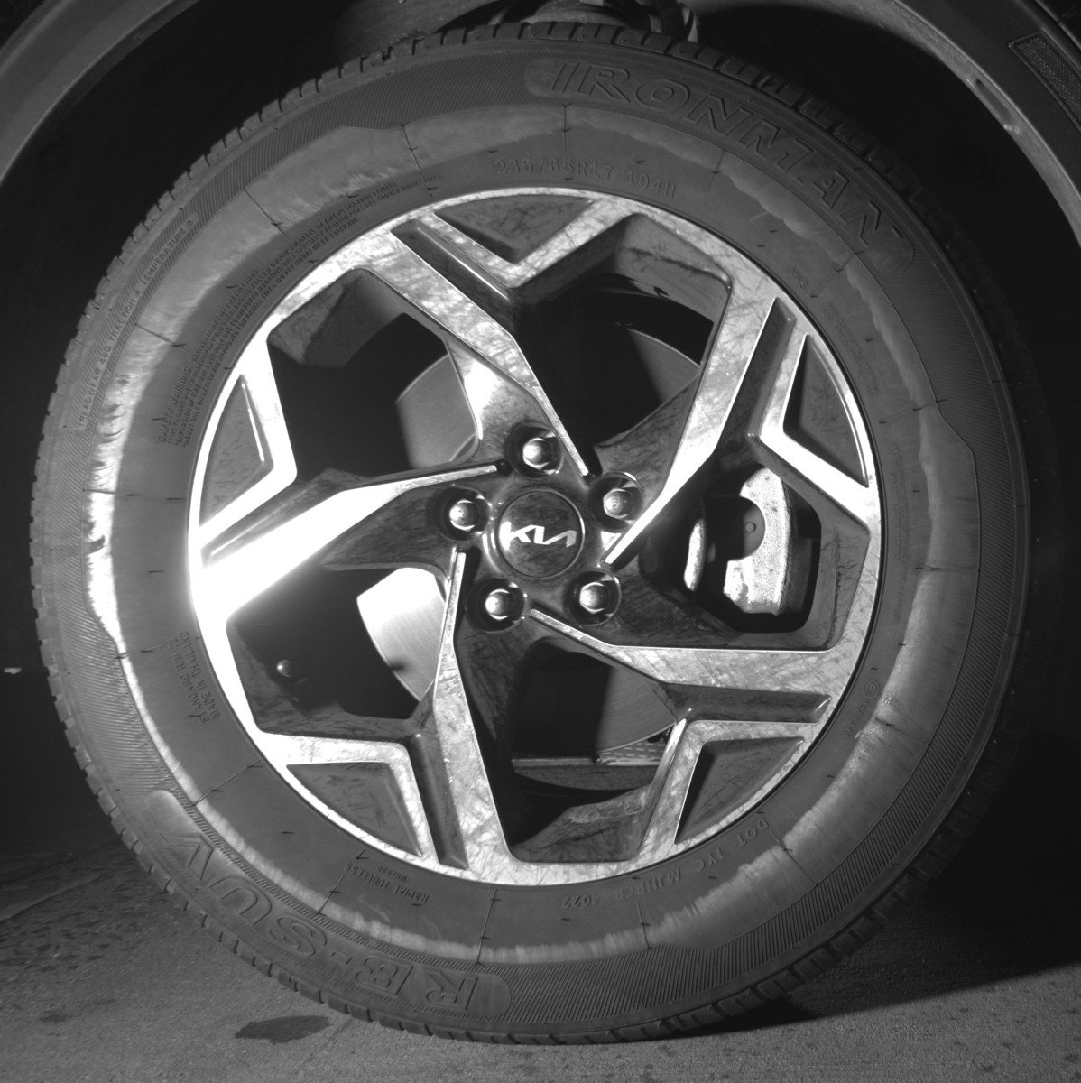 Used 2024 Kia Sportage LX image 13