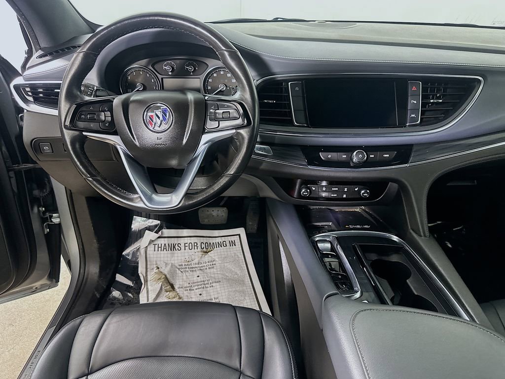 Used 2023 Buick Enclave Essence image 18