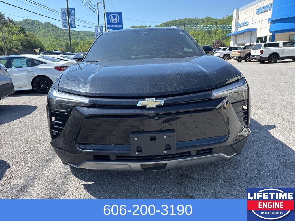 Used 2024 Chevrolet Blazer EV LT AWD/4WD image 3