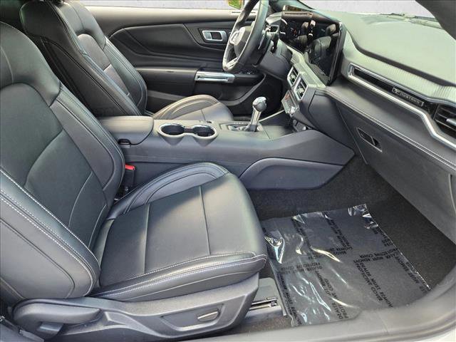 Used 2025 Ford Mustang GT Premium RWD image 18
