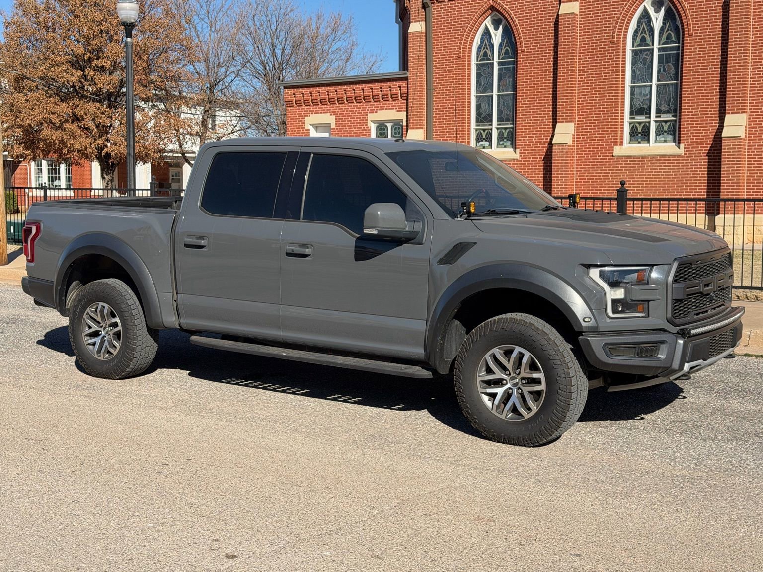 Used 2018 Ford F150 Raptor w/ Equipment Group 802A Luxury image 2