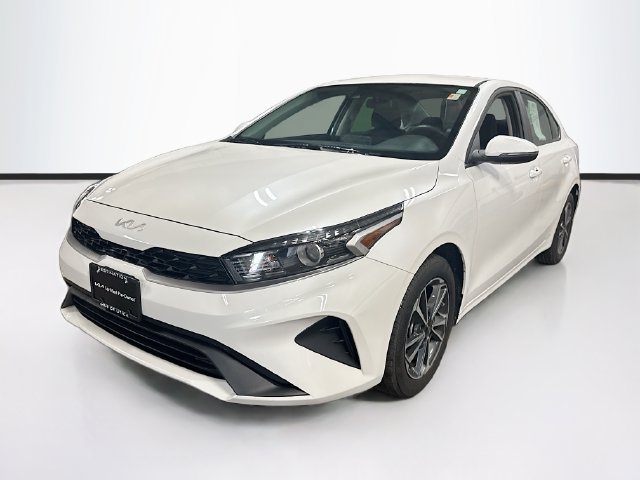 Certified 2024 Kia Forte LXS w/ LXS Technology Package FWD image 3