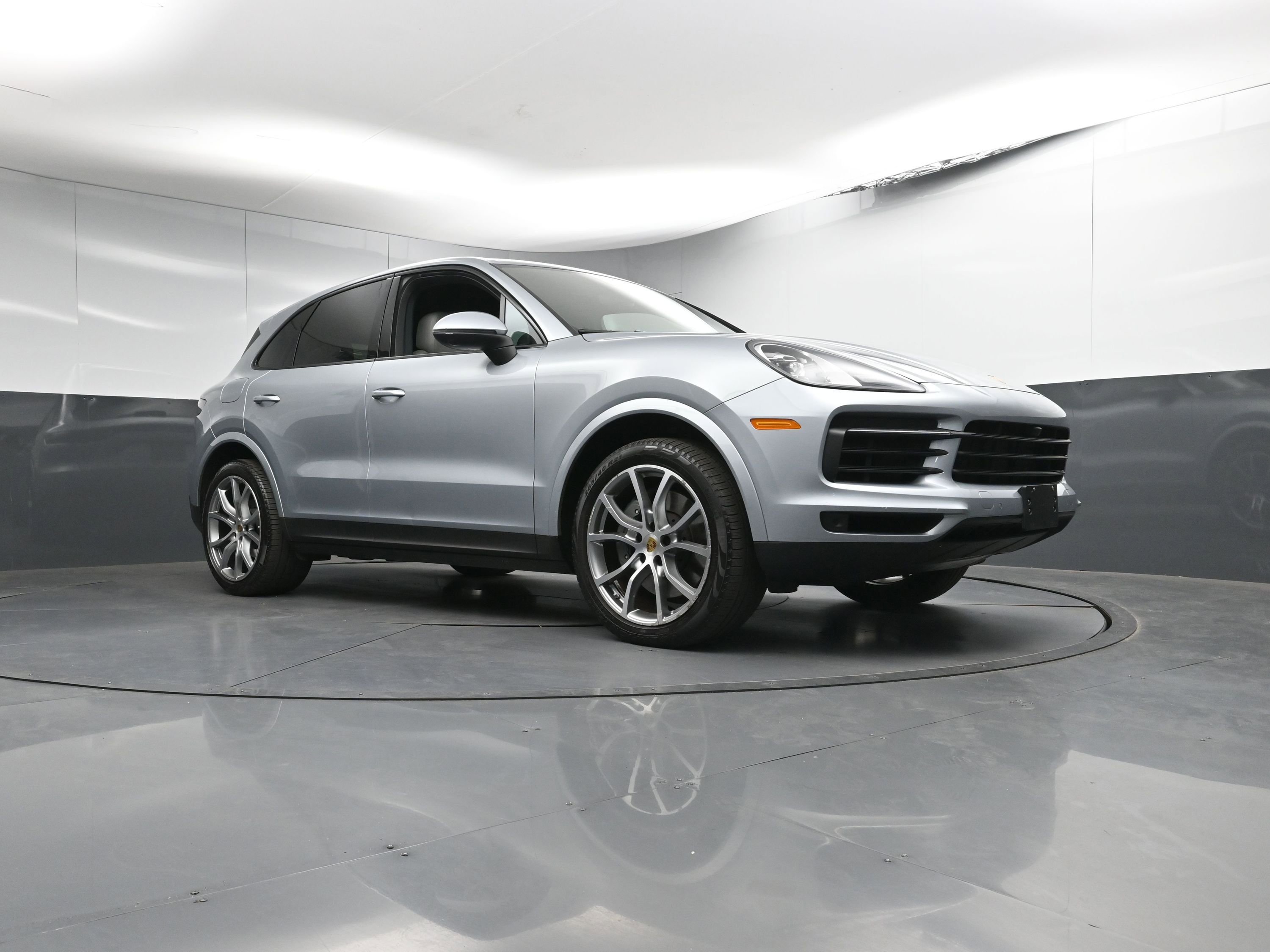 Certified 2022 Porsche Cayenne S image 29