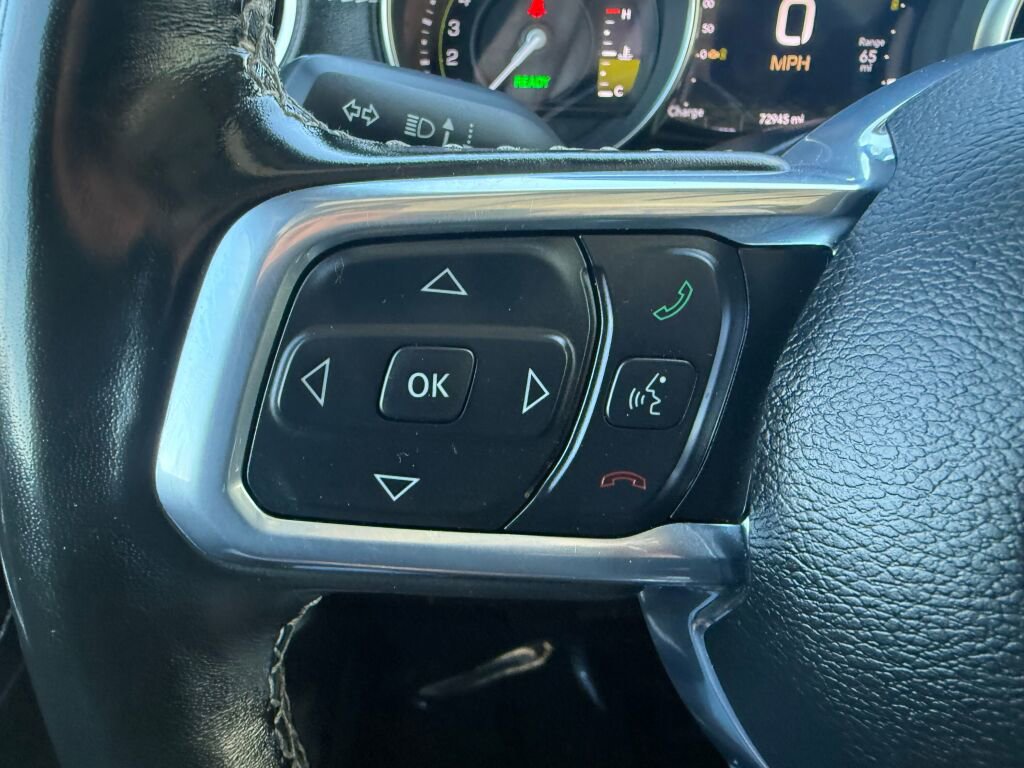 Used 2022 Jeep Wrangler Unlimited Sahara w/ Cold Weather Group AWD/4WD image 14