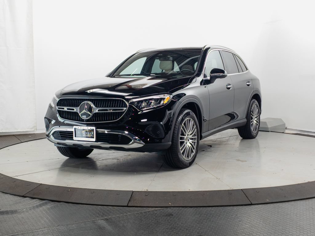 Certified 2026 Mercedes-Benz GLC 300 4MATIC image 3