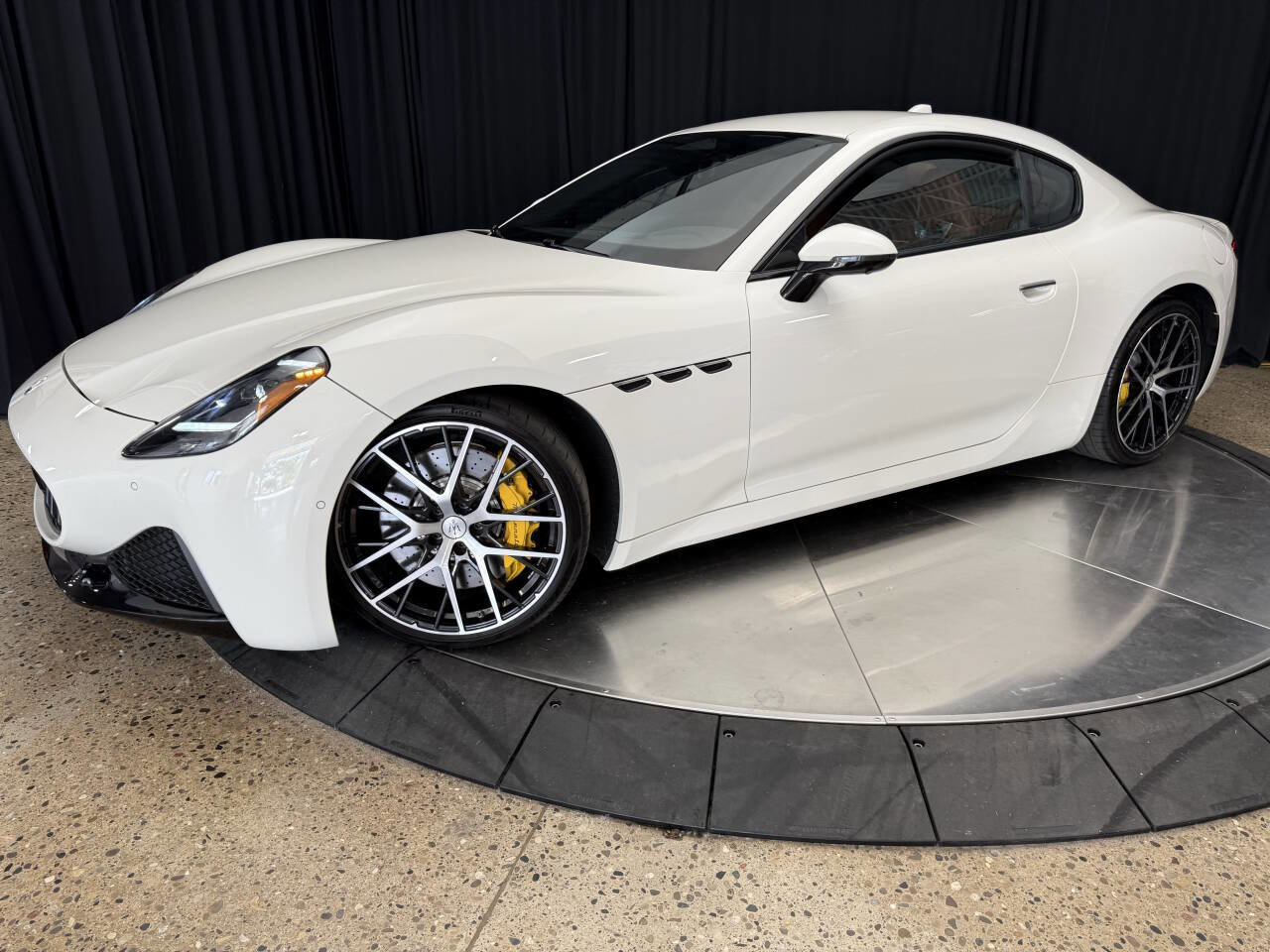 Used 2024 Maserati GranTurismo Modena image 14