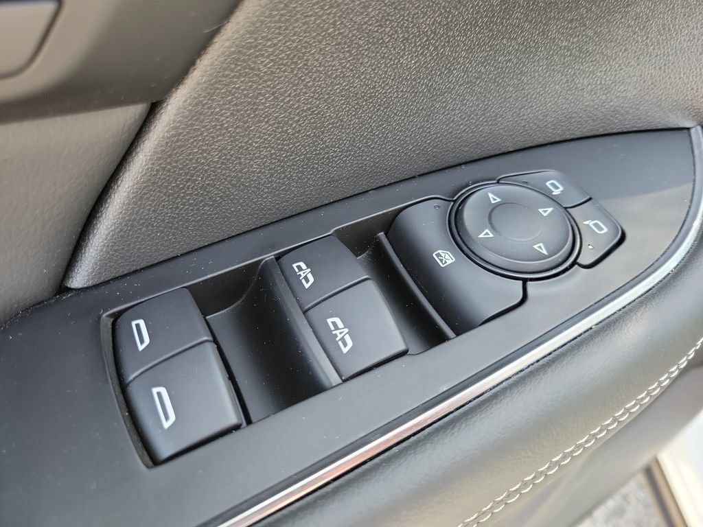 Used 2023 Buick Envision Essence FWD image 16