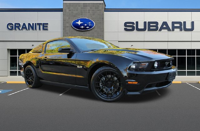 Used 2011 Ford Mustang GT Premium w/ Security Pkg RWD image 3
