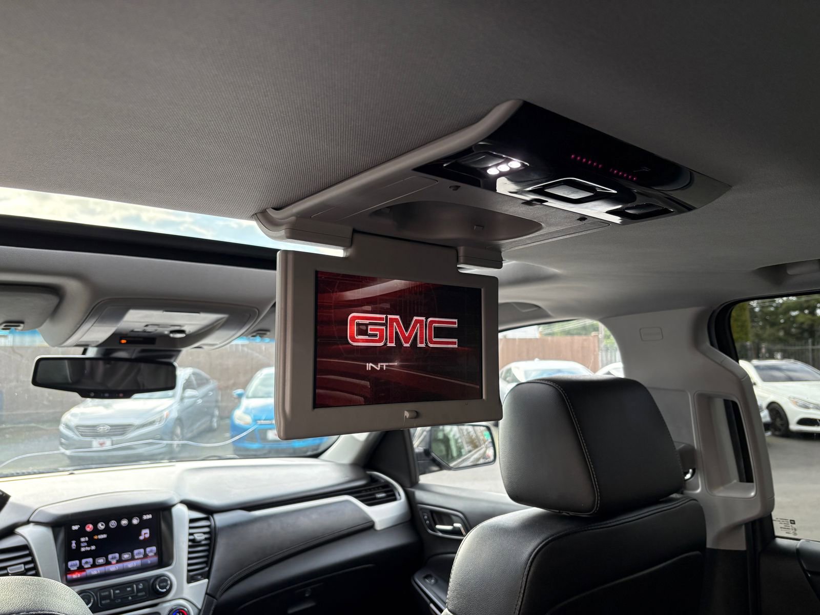 Used 2016 GMC Yukon XL SLT w/ Open Road Package image 20