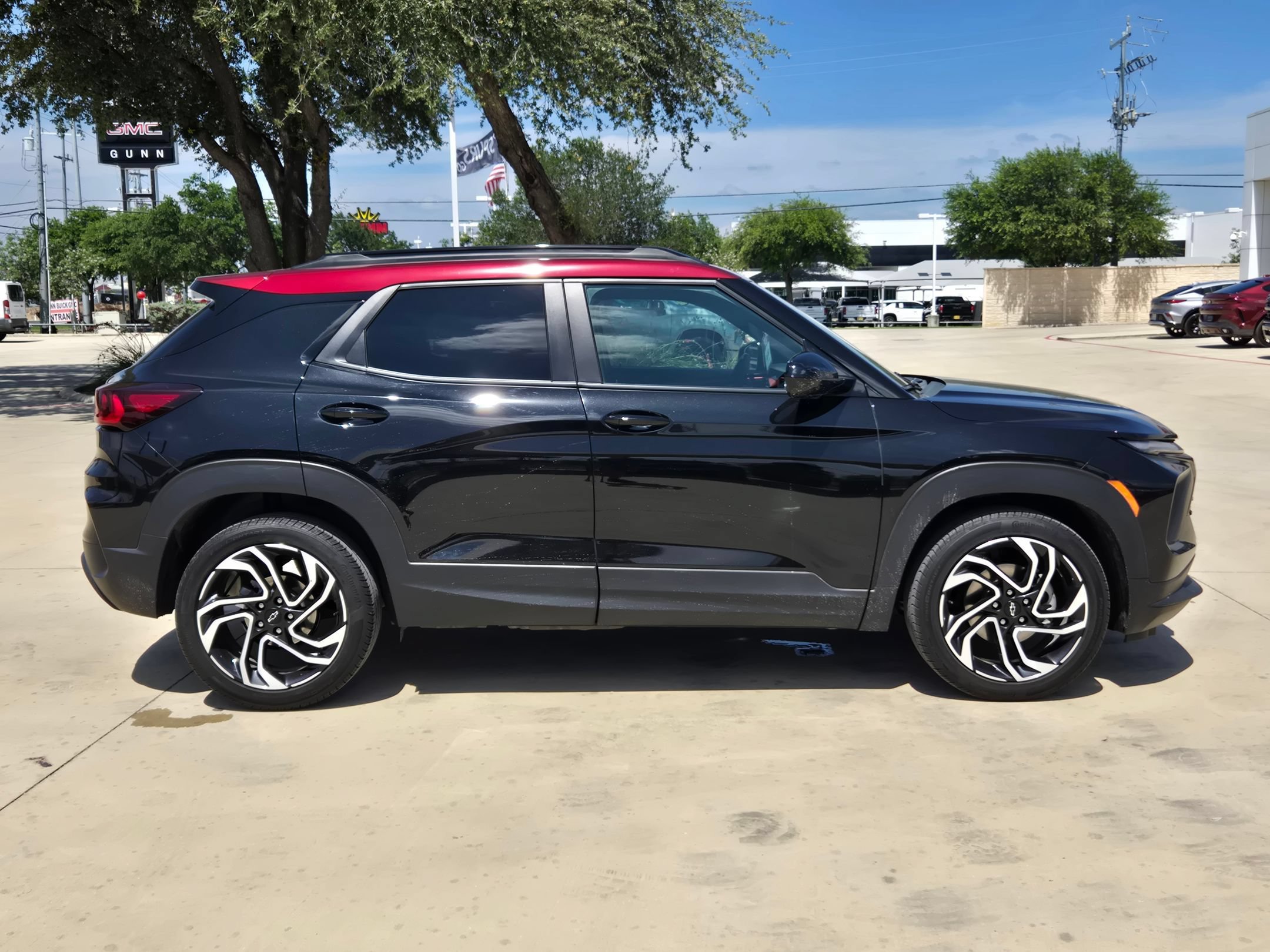 Certified 2025 Chevrolet TrailBlazer RS w/ Convenience Package FWD image 8