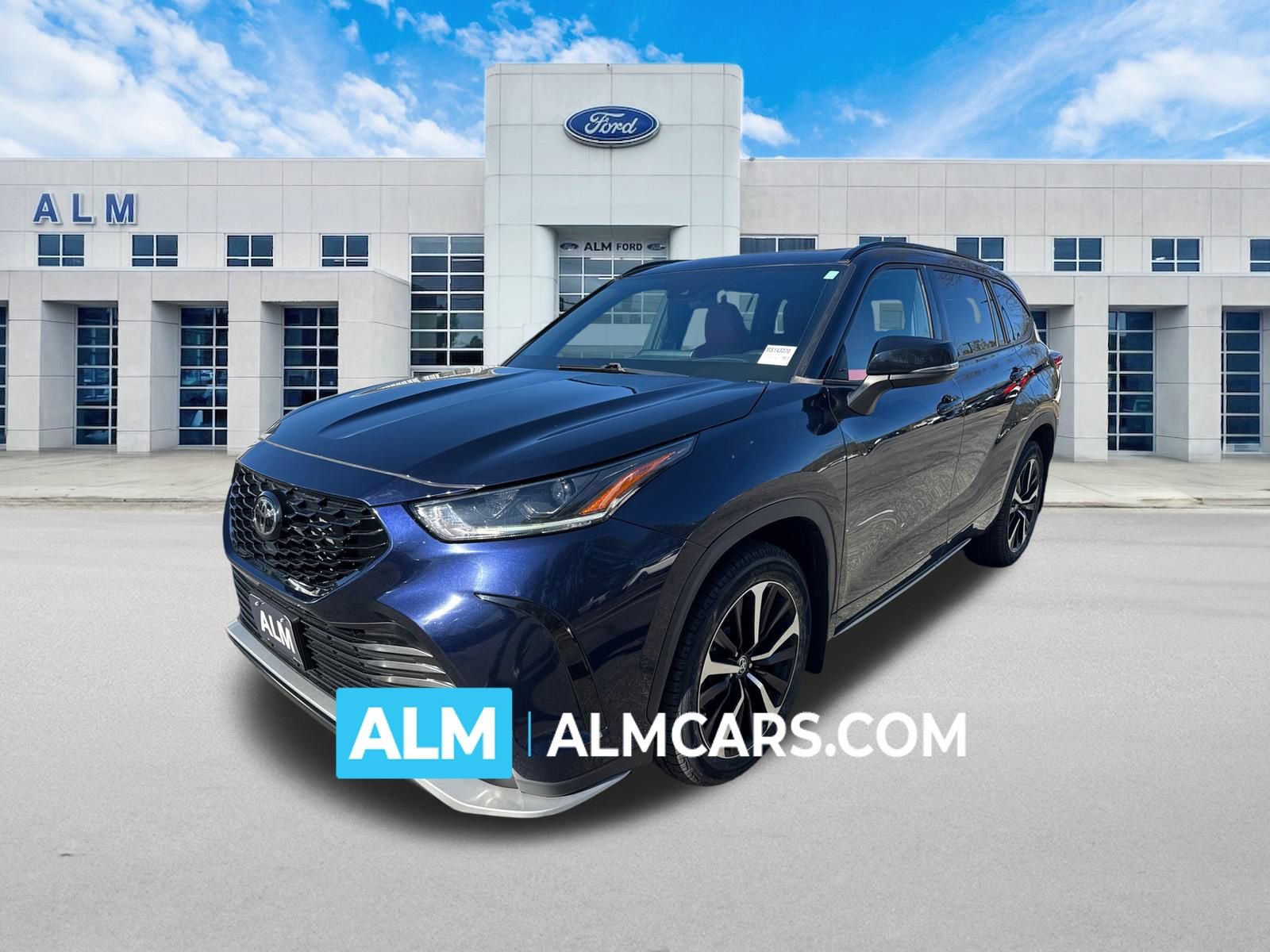 Used 2021 Toyota Highlander XSE video 1