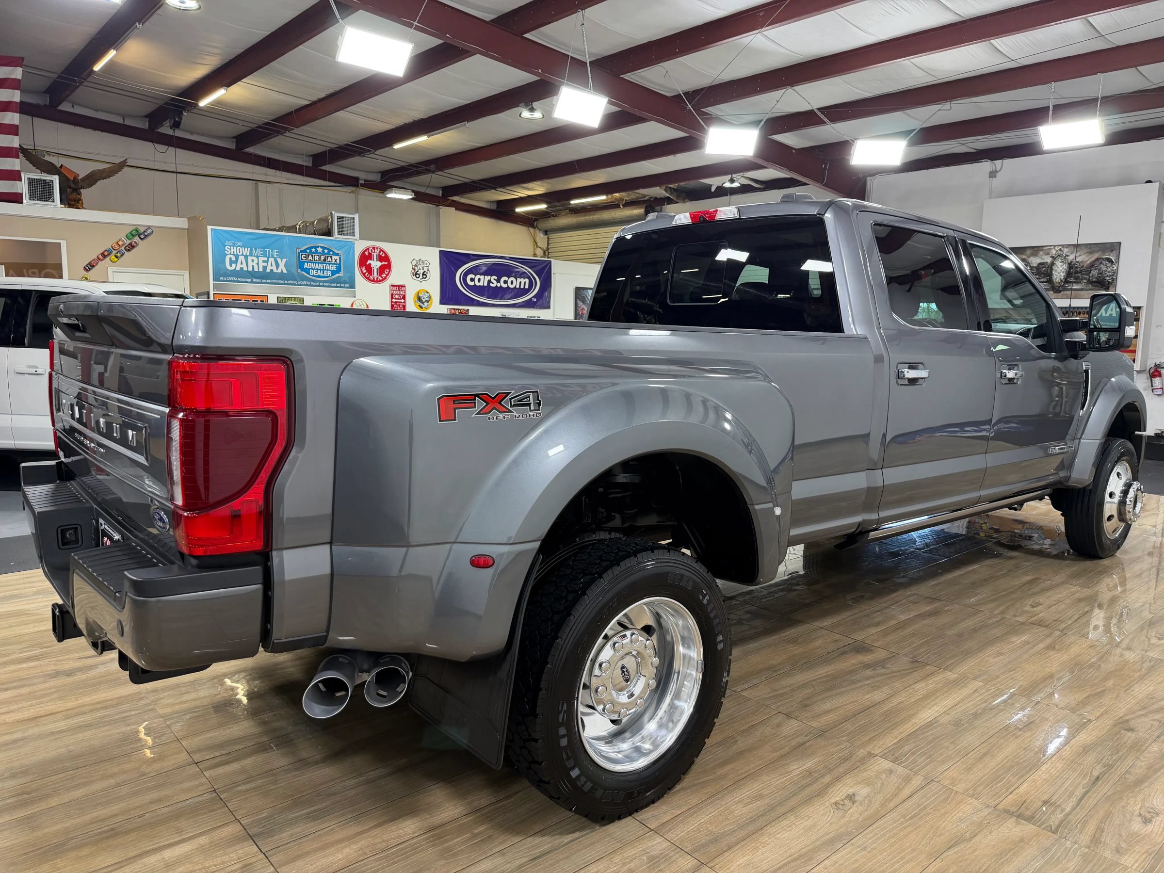 Used 2021 Ford F450 Platinum w/ FX4 Off-Road Package AWD/4WD image 5