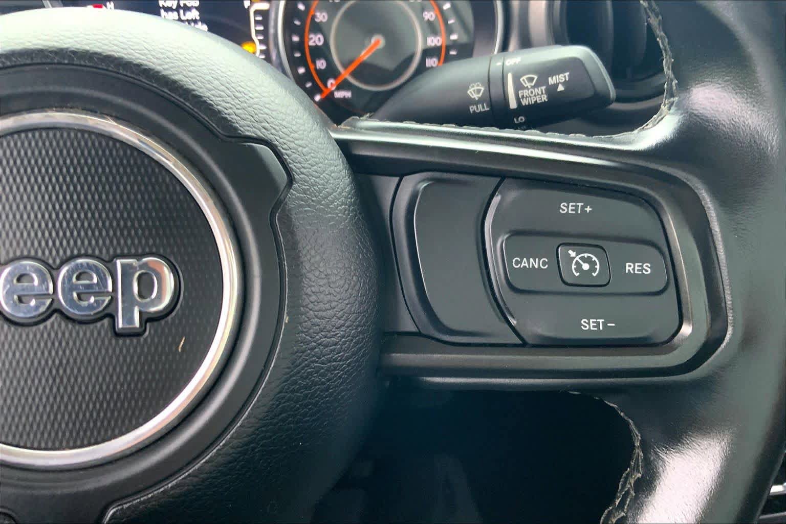 Used 2021 Jeep Gladiator Sport AWD/4WD image 24